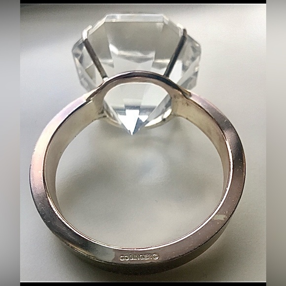 Vtg Decorative Oversized Crystal Cut Glass Faux Diamond Ring - Picture 6 of 9